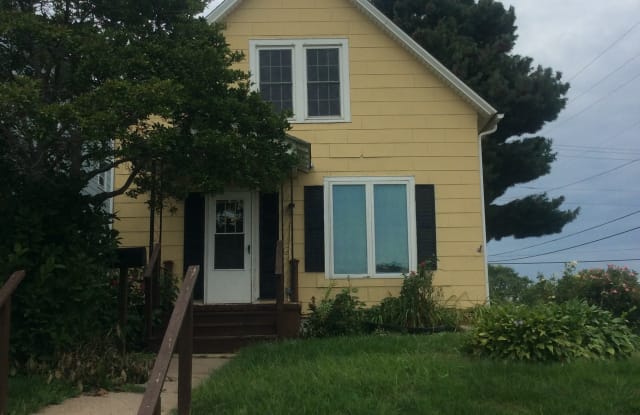 4504 So. 32nd St. - 4504 South 32nd Street, Omaha, NE 68107