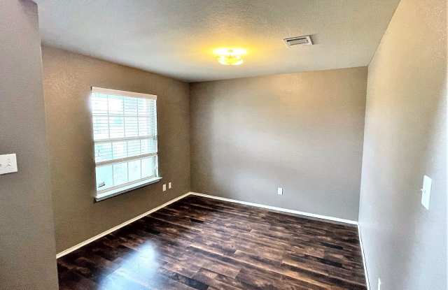 208 Dye Drive Gallery 3