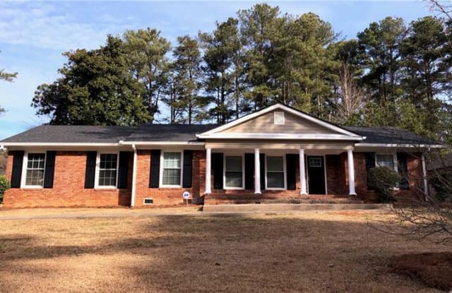 2587 Lakeshore Drive - 2587 Lakeshore Dr, College Park, GA 30337