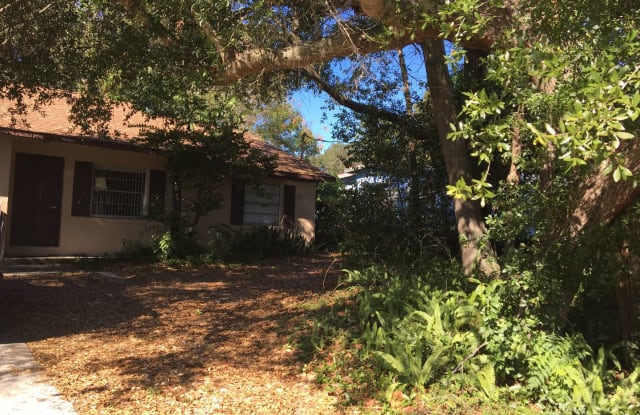 122 Willow Ave - 122 Willow Avenue, Forest City, FL 32714