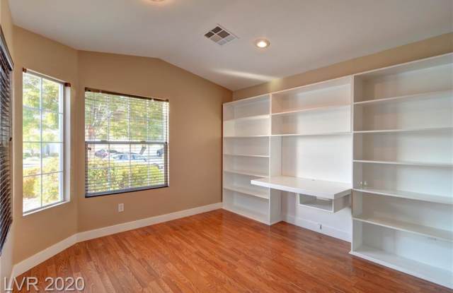 2462 CITRUS GARDEN Circle Gallery 2