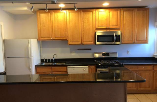 1620 D NE Gallery 3