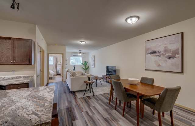 Newly Renovated Furnished 1 Bedroom-Near Downtown and UW Campus and Hospital photos photos