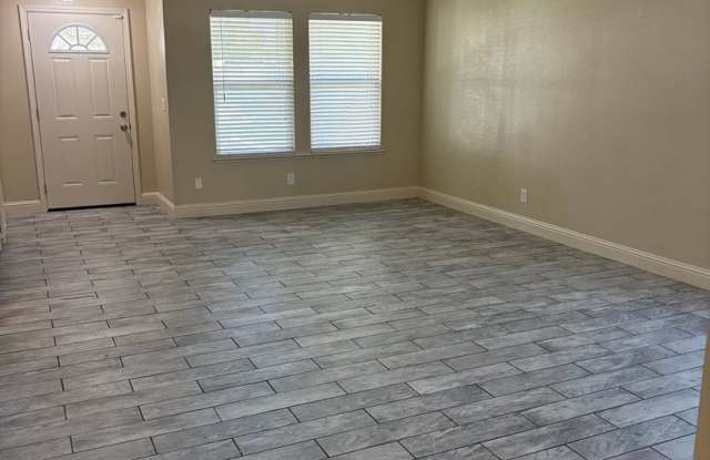 3 B/R 1 BA house on Corner Lot in Marysville  1 year lease (COMING SOON) Gallery 3