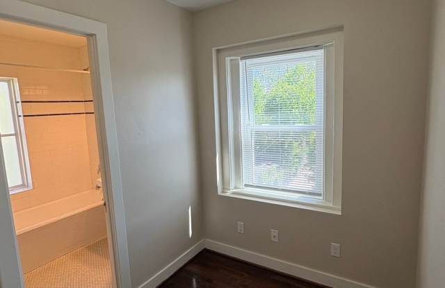 Carberry Apartments (503 N. 40th St.) Gallery 1