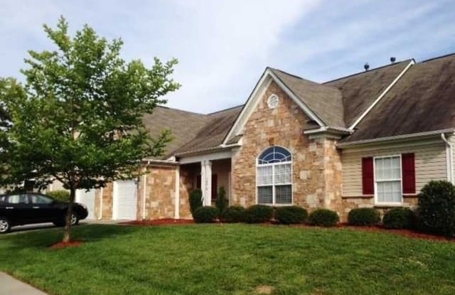 10019 Shetland Ln - 10019 Shetland Lane, Charlotte, NC 28278