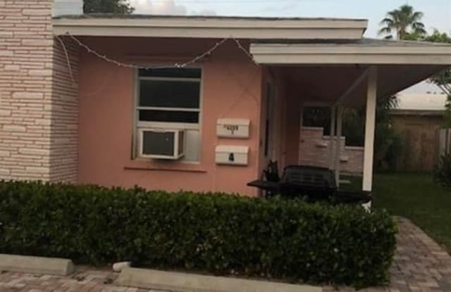 3209 NE 8th Ct - 3209 NE 8th Ct, Pompano Beach, FL 33062