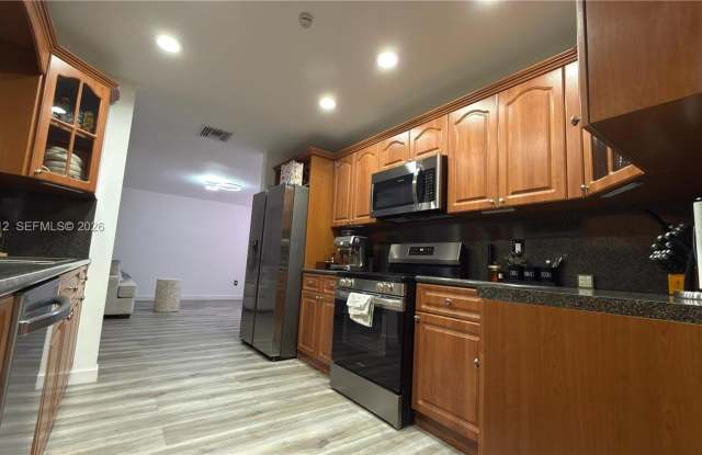 1001 SW 98th Avenue 00, Pembroke Pines, FL 33025 photos photos