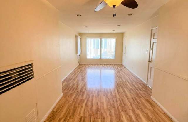 1721 N Glenoaks Blvd photos photos