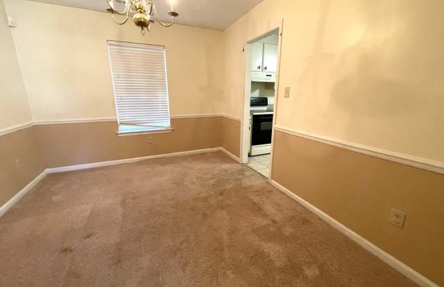 675 Trails Lane Gallery 3