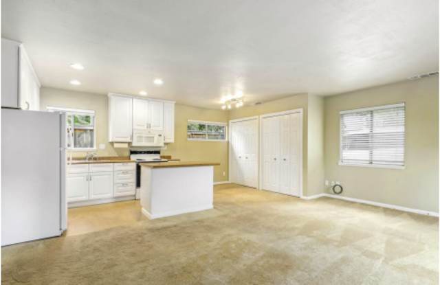 4510 Chicago Avenue, Unit #b Gallery 4