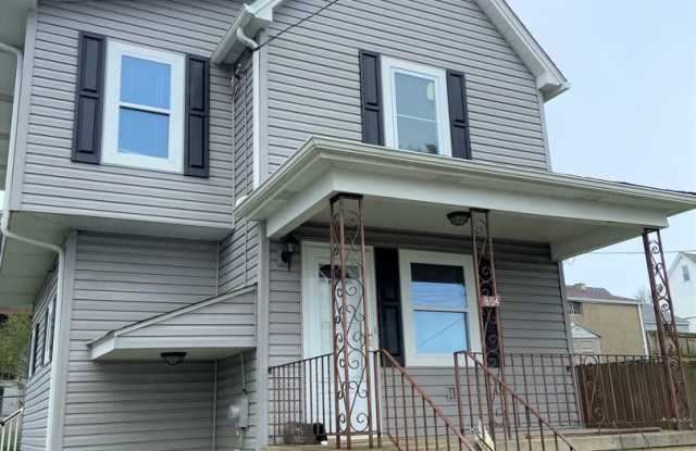 Beautiful Recently Updated 2 Bedroom/2 Bathroom Home In East McKeesport. Available Immediately. - 854 Punta Gorda Avenue, East McKeesport, PA 15035