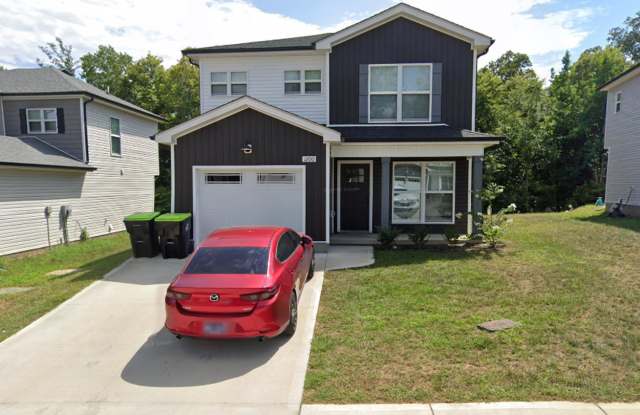Beautiful 3 Bedroom Close to Post! photos photos
