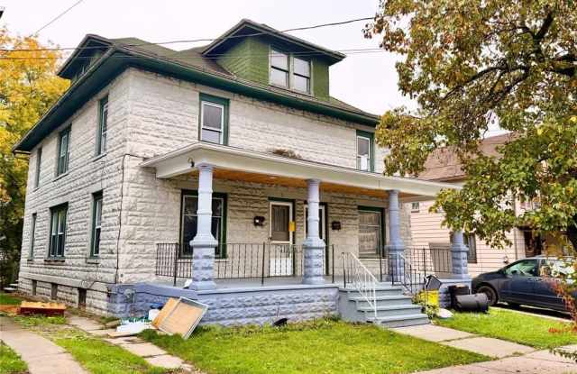 5 Harrison Avenue Gallery 4