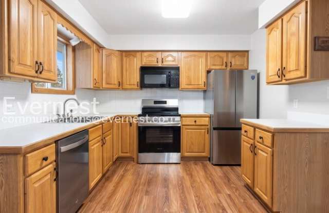 1116 Juniper Court Gallery 4