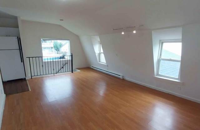 429 Guy Lombardo Avenue Gallery 3