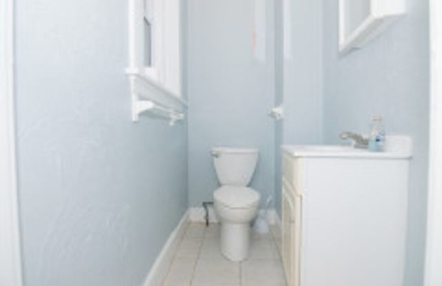 Allston 4 bed 1.5  bath apartment - 9/1 Gallery 4