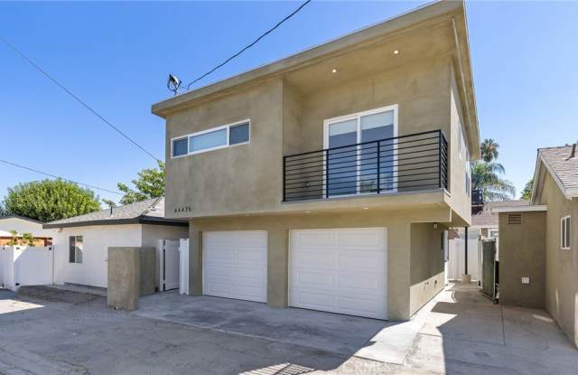 6443 Woodlake 1/2 photos photos