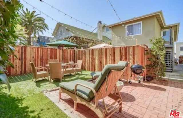 35 DUDLEY AVE photos photos