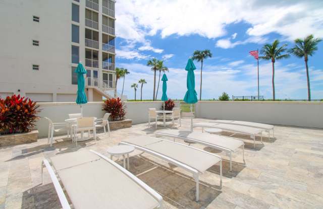 Breathtaking Gulf Views | Luxury Seville on Vanderbilt Beach | Furnished 2BR/2BA Condo ** SEASONAL OR ANNUAL ** Gallery 4