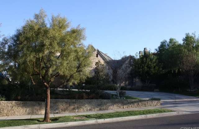 25316 Twin Oaks Place Gallery 2