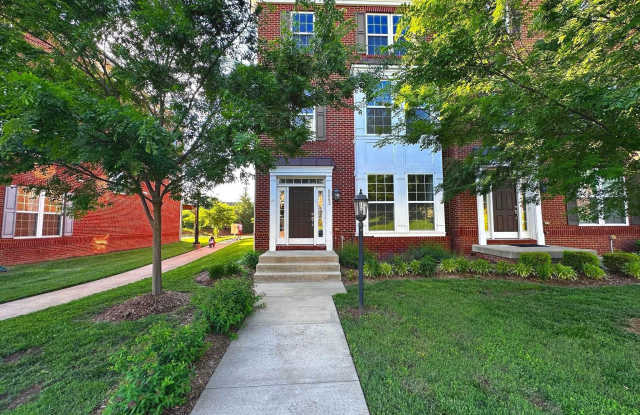 8862 ORCHARD LANE - 8862 Orchard Lane, Manassas, VA 20110