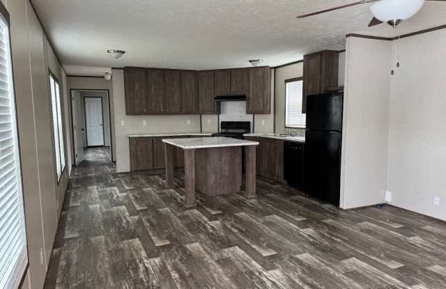 573 Banjo Way photos photos