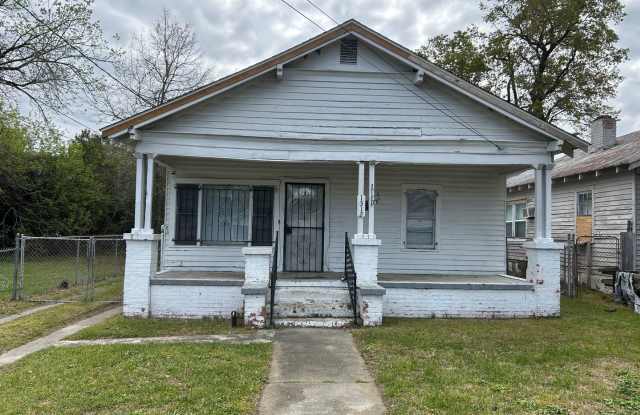 Charming 2-Bedroom Home Near Downtown Augusta photos photos