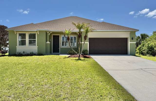 3BR 2 BA Unfurnished modern farmhouse home Available Now! photos photos