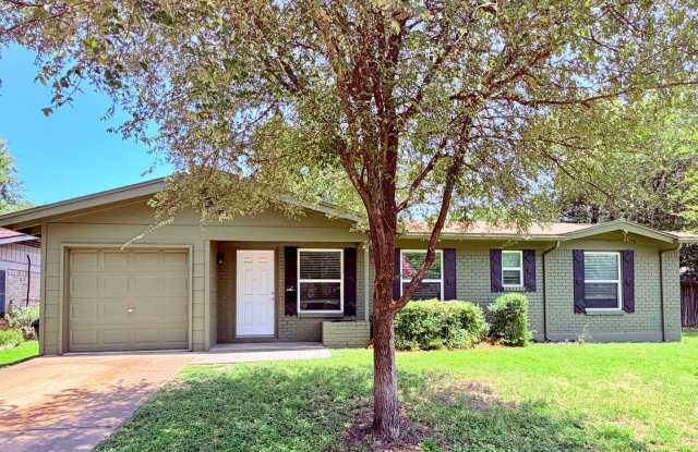 Just updated 3/2 home on a quiet street in desirable north Austin! photos photos