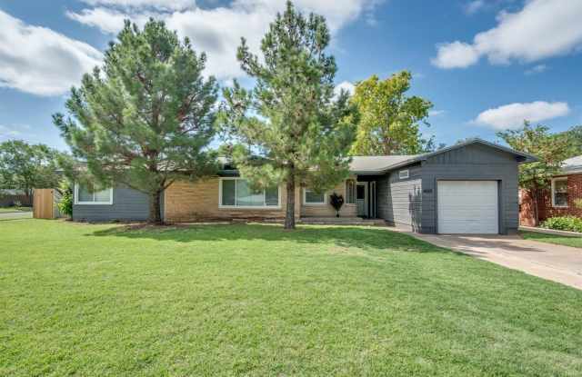 PRE-LEASING for AUGUST Move in - Recently Remodeled 4/2/1 near Texas Tech photos photos