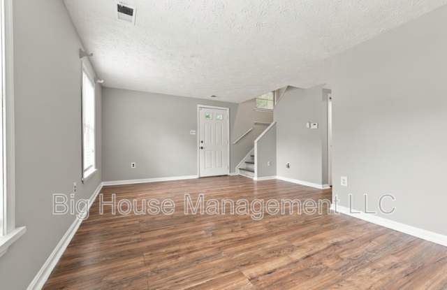 1554 Pin Oak Dr Gallery 4