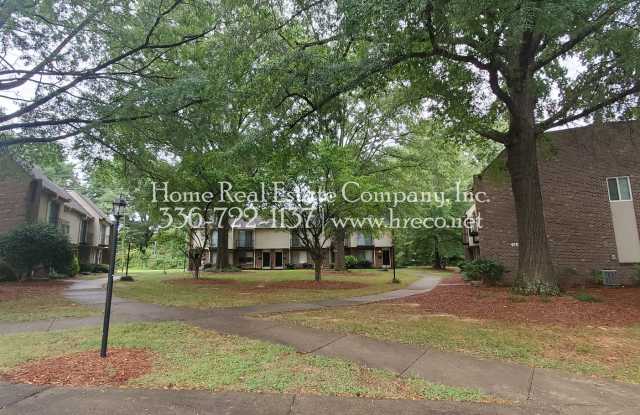 Brookglen Apartments | 1445 Brookwood Drive Apt B - 1445 Brookwood Drive, Winston-Salem, NC 27106