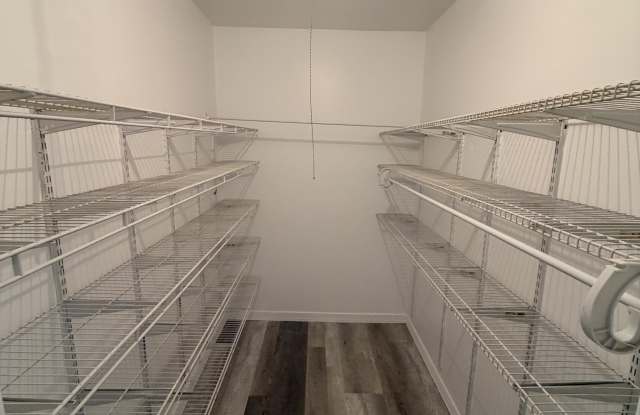9219 Tamarron Dr Gallery 4
