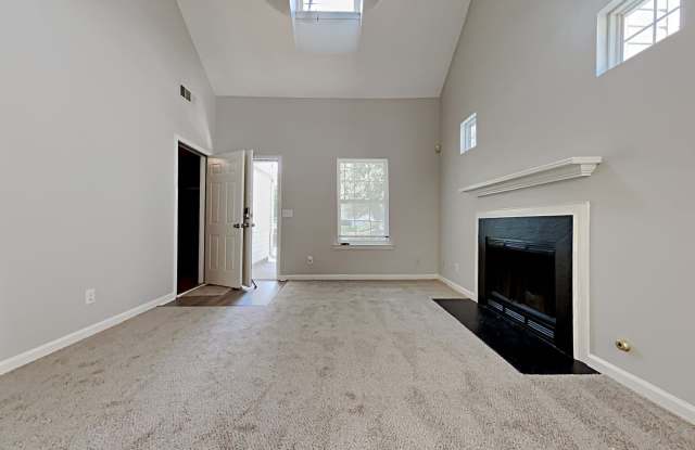 1960 Lexington Lane Gallery 2