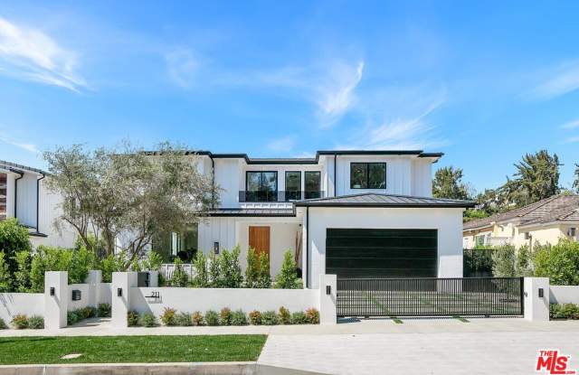 211 Veteran Ave photos photos