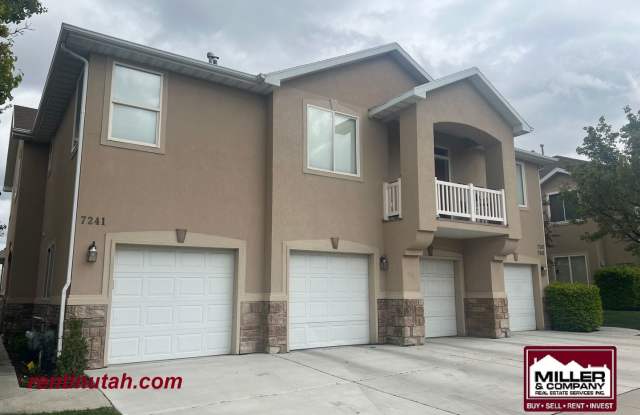 Beautiful Newly remodeled Townhouse For Rent! photos photos