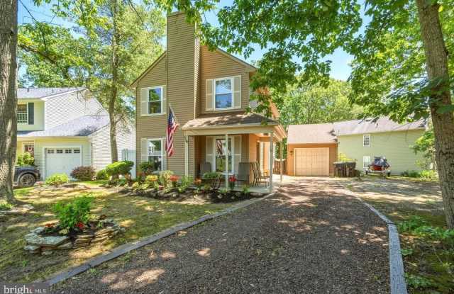 11 WINDINGBROOK Court Gallery 1
