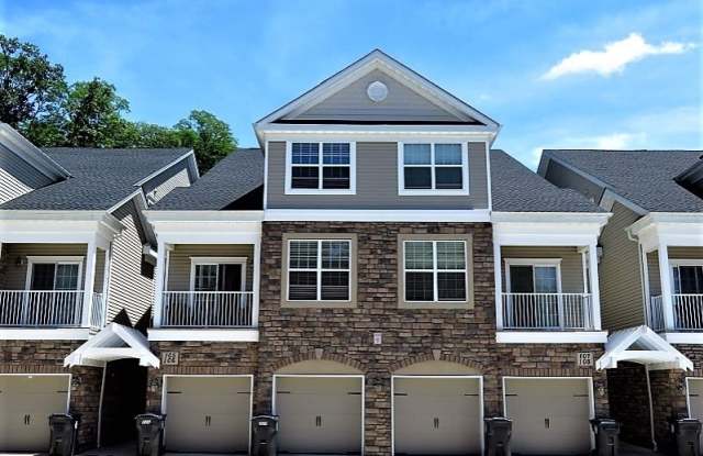 107 Birch Ct - 107 Birch Court, Morris County, NJ 07927