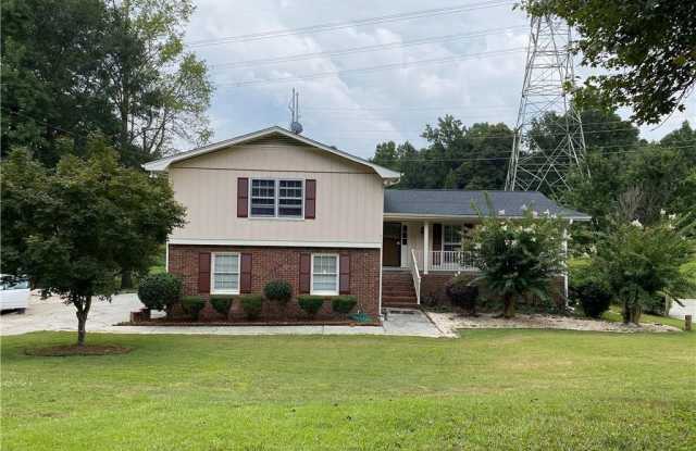 2563 Windwood Court - 2563 Windwood Court, Dunwoody, GA 30360