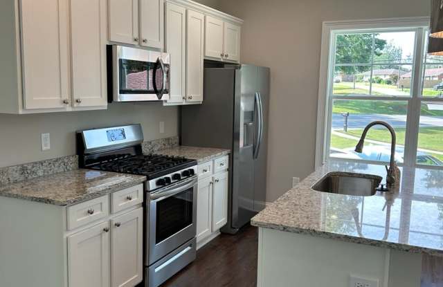 Greenville, 3BD/2BA, 1420SF Gallery 4