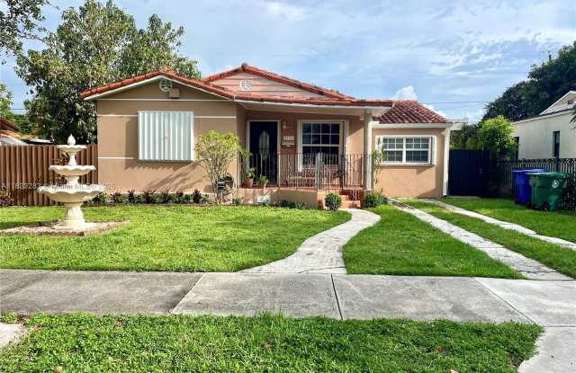 2338 SW 21st St photos photos