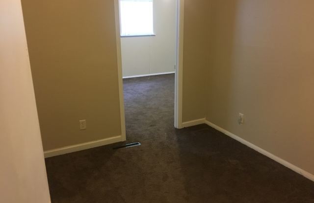 3075 Huntington Dr Gallery 4