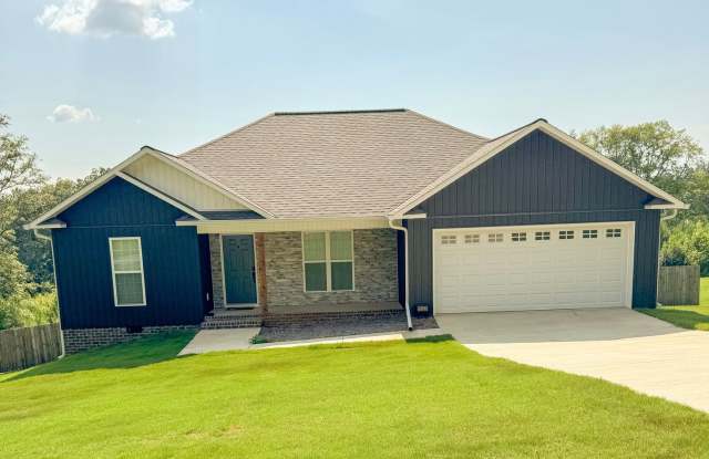 3 Bed 2 Bath in Jacksonville! - 1603 Fairway Drive Southwest, Jacksonville, AL 36265