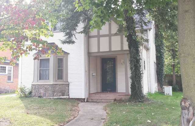 Charming 3 Bedroom Home in Goshen! Gallery 1