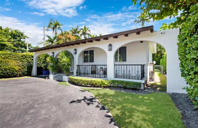 817 Tangier St photos photos