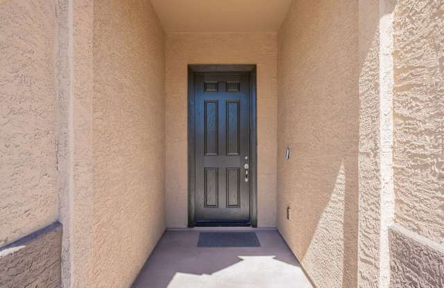 Bright & Spacious 4-Bed Home with 3-Car Garage in Gladden Farms! Gallery 4