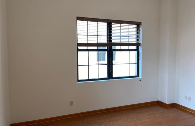 Pine Street Lofts - Residential Gallery 4
