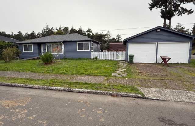 Spacious Ranch Rambler with 2 car garage photos photos Spacious Ranch Rambler with 2 car garage photos photos