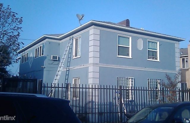 321 W Magnolia St - 321 West Magnolia Street, Compton, CA 90220